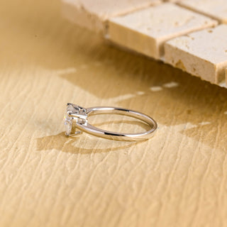 Anillo de compromiso solitario con diamante de moissanita de talla corazón de 1,0 CT a 2,0 CT