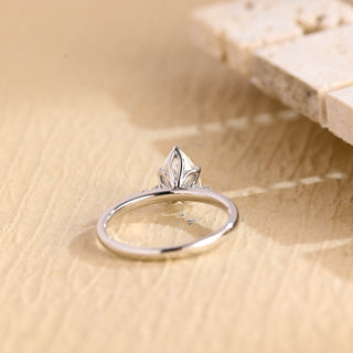 Bague de fiançailles à cinq pierres avec diamants en moissanite taille poire de 1,50 à 2,50 ct