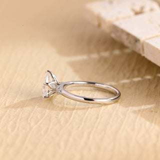 Bague de fiançailles à cinq pierres avec diamants en moissanite taille poire de 1,50 à 2,50 ct