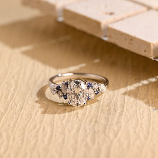 Bague de fiançailles avec grappe de diamants en moissanite à taille ovale de 1,50 à 2,50 ct