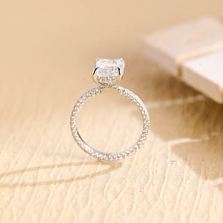 Bague de fiançailles en diamants à micro-pavé de moissanite taille émeraude de 1,0 à 2,0 ct