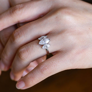 Bague de fiançailles à trois pierres avec diamants en moissanite taille marquise de 1,50 ct à 2,50 ct