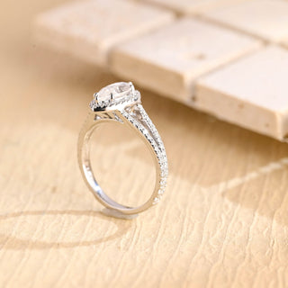 Anillo de compromiso con diamante de corte marquesa y halo de moissanita con cuerpo dividido de 1,0 CT a 2,0 CT