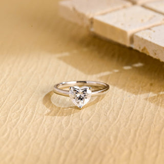 Anillo de compromiso con solitario de diamante y moissanita en forma de corazón de 1,0 CT a 3,0 CT