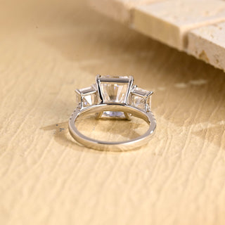 Anillo de compromiso con tres piedras de diamante moissanita de corte radiante de 1,50 ct a 2,50 ct