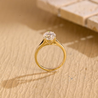 Bague de fiançailles avec diamant à tige fendue et moissanite taille ovale de 1,50 ct à 2,50 ct