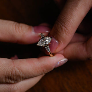 Bague de fiançailles à trois pierres avec diamants en moissanite taille marquise de 1,0 à 2,0 ct