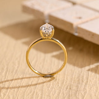 Anillo de compromiso con halo oculto de diamantes de moissanita de talla pera de 1,50 ct a 2,50 ct