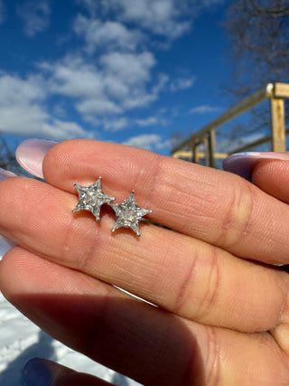 Pendientes de oro blanco de 14 k con diamantes y moissanita en forma de estrella para mujer