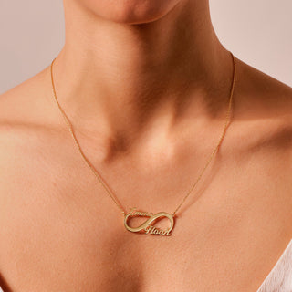 Collier personnalisé avec nom infini pour couple, cadeau personnalisé pour elle