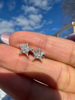 Pendientes de oro blanco de 14 k con diamantes y moissanita en forma de estrella para mujer