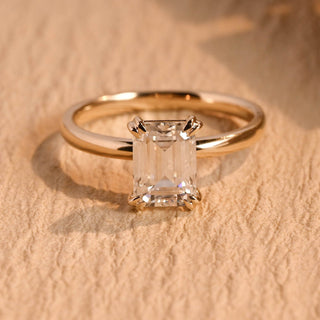 Bague de fiançailles avec diamant solitaire en moissanite taille émeraude de 1,50 à 2,50 ct