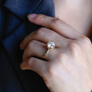 Bague de fiançailles avec halo caché de diamants en moissanite à taille ronde de 2,50 ct à 3,50 ct