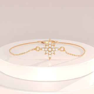 Pulsera de estrella pequeña con diamantes de talla redonda para regalo