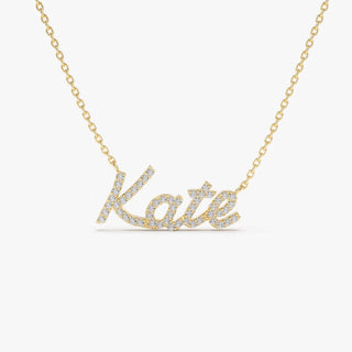 Collar con nombre y diamantes personalizado como regalo para mujer