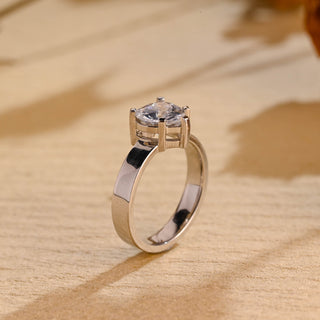 Bague de fiançailles à bande épaisse avec diamants en moissanite taille cœur de 1,0 à 2,0 ct