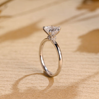 Anillo de compromiso con halo oculto de diamantes de moissanita de talla corazón de 1,0 CT a 2,0 CT