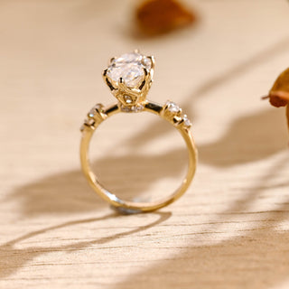 Anillo de compromiso con pavé de diamantes y moissanita de talla marquesa de 1,50 ct a 2,50 ct