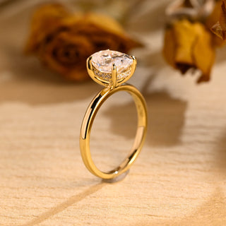 Bague de fiançailles avec halo caché de diamants en moissanite à taille ovale de 1,50 ct à 2,50 ct