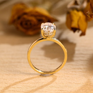 Bague de fiançailles avec halo caché de diamants en moissanite à taille ovale de 1,50 ct à 2,50 ct