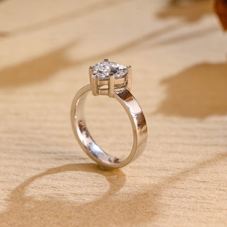 Bague de fiançailles à bande épaisse avec diamants en moissanite taille cœur de 1,0 à 2,0 ct