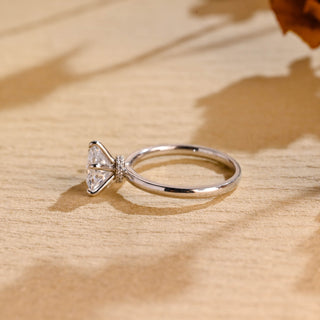 Anillo de compromiso con halo oculto de diamantes de moissanita de talla corazón de 1,0 CT a 2,0 CT