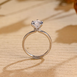 Bague de fiançailles avec halo caché en diamant et moissanite taille cœur de 1,0 à 2,0 ct