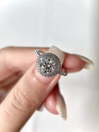 Bague de fiançailles avec diamant double halo en moissanite à taille ronde de 1,0 à 2,0 ct