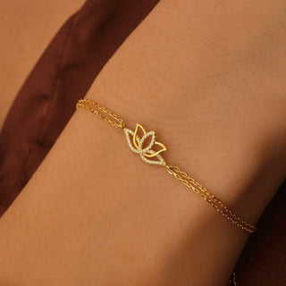 Bracelet fleur de lotus en diamant taille ronde pour femme