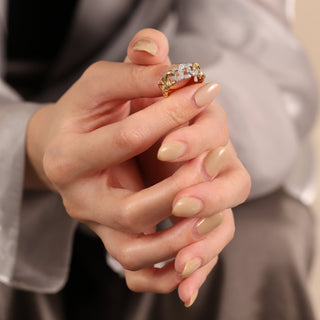 Bague unique en moissanite avec diamants à coupe ronde pour femmes 