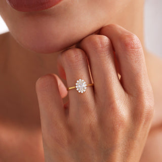 Anillo de compromiso con halo floral de moissanita de corte ovalado de 1,0 CT a 2,0 CT