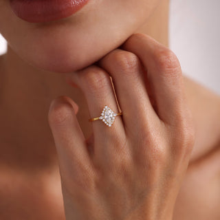 Anillo de compromiso con halo de diamantes de moissanita de talla marquesa de 1,0 CT a 2,0 CT