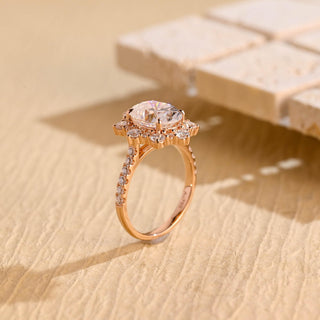 Bague de fiançailles avec halo floral en diamants et moissanite à taille ovale de 1,0 à 2,0 ct