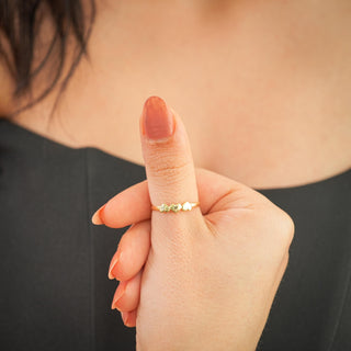 Anillo liso de tres corazones en oro macizo de 14 k para mujer