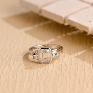 Anillo de compromiso con diamantes de moissanita de talla esmeralda de 1,0 CT a 2,0 CT