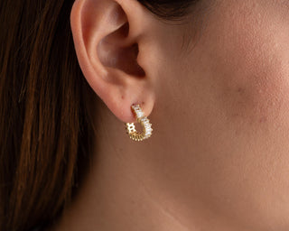 Pendientes de corazón con diamantes de talla radiante para mujer