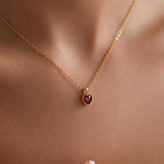 Collier personnalisé avec pierre de naissance en forme de petit cœur, cadeau pour elle