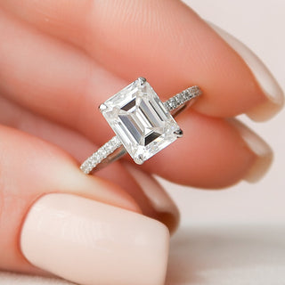 3.0CT Emerald Cut Moissanite Diamond Engagement Ring - ELITE CARAT