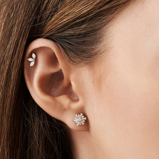 Boucles d'oreilles à tige en diamants Moissanite ronds et baguettes de 1,5 ct pour femmes