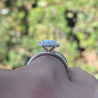 Bague de fiançailles avec halo de diamants ovales CVD de 1,25 à 3,25 ct