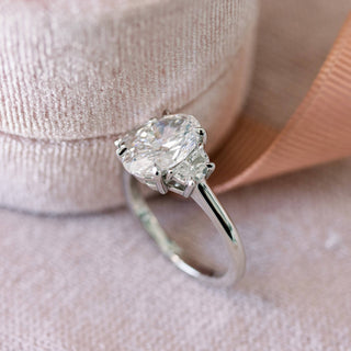 2.25CT Oval Cut Moissanite Half Moon Diamond Engagement Ring - ELITE CARAT