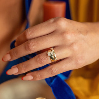 Alianza de boda con diamantes cultivados en laboratorio y engaste en canal redondo de 0,08 TCW