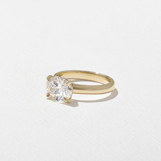 Bague de fiançailles solitaire en diamant ovale est-ouest de 2,08 ct G/VS1 CVD