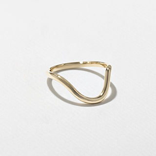 Classic Curve Plain Yellow Gold Wedding Band