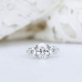 2.0CT Oval Cut Moissanite Three Stone Pave Diamond Engagement Ring - ELITE CARAT