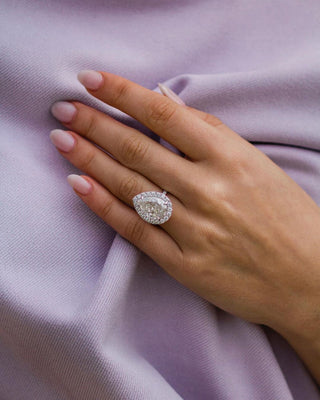 Bague de fiançailles en or massif 18 carats avec diamants en forme de poire et halo de moissanite de 3,0 ct