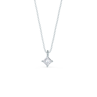 Collier pendentif solitaire classique en or massif avec moissanite princesse