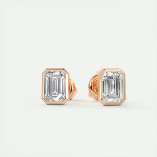 Boucles d'oreilles avec solitaire en émeraude de 1,0 ct G/VS et diamants cultivés en laboratoire