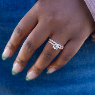 Anillo de compromiso solitario con diamante de moissanita redondo de 1,80 quilates