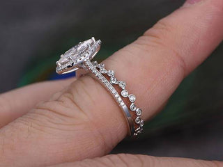 1.0 CT Marquise Shaped Moissanite Halo Bridal Ring Set